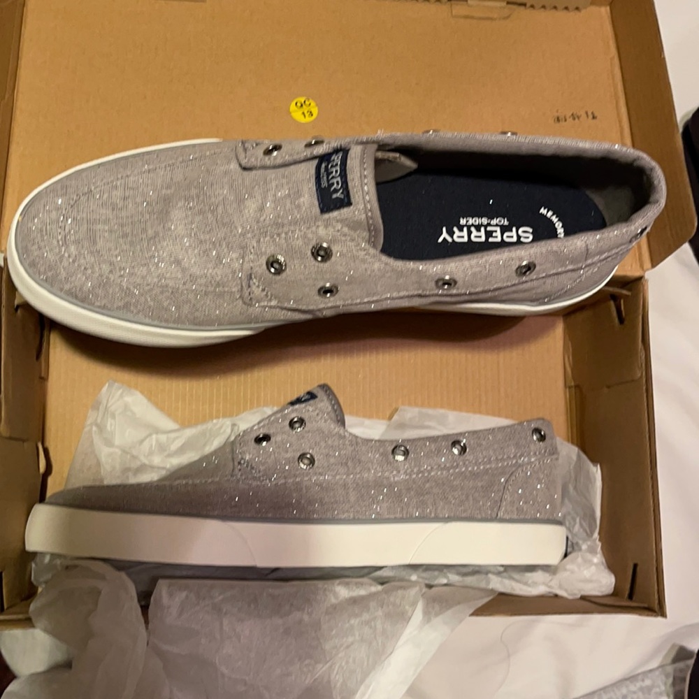 Brand new Women Sperry shoes